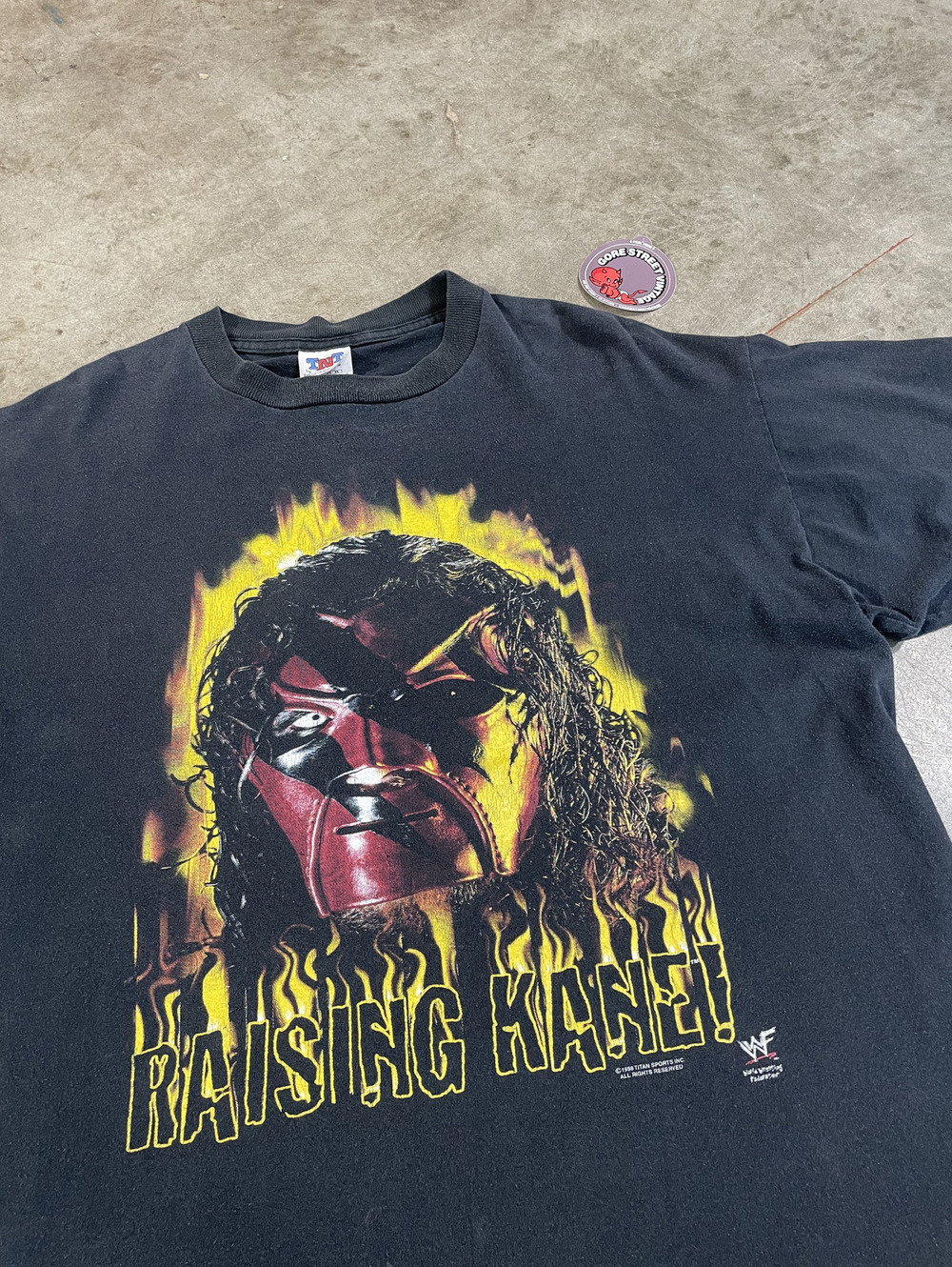 90s Vintage Rare Raising Kane WWE Wrestling Tee XL 25x29